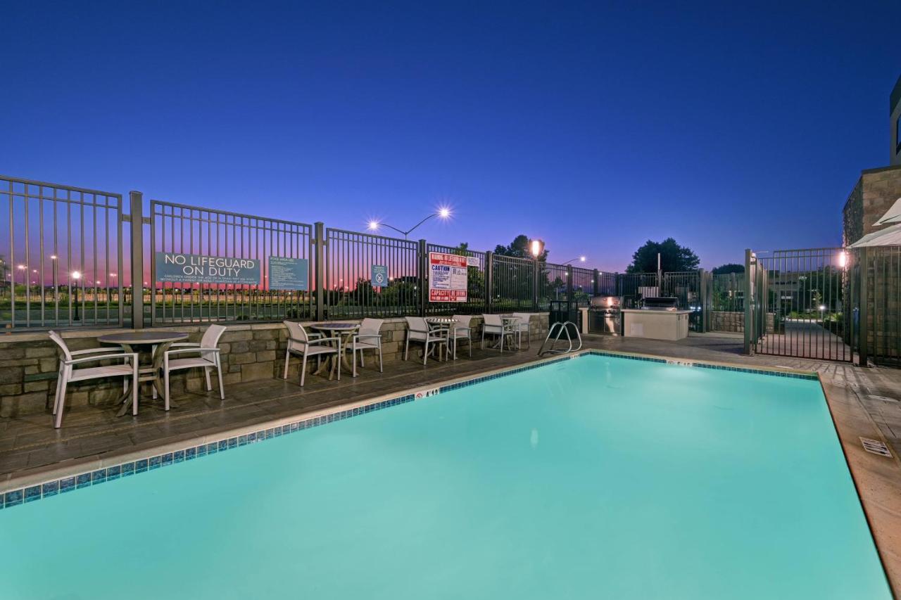 Towneplace Suites Sacramento Airport Natomas Exterior photo